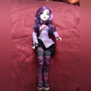Disney Descendants Signature Mal Doll